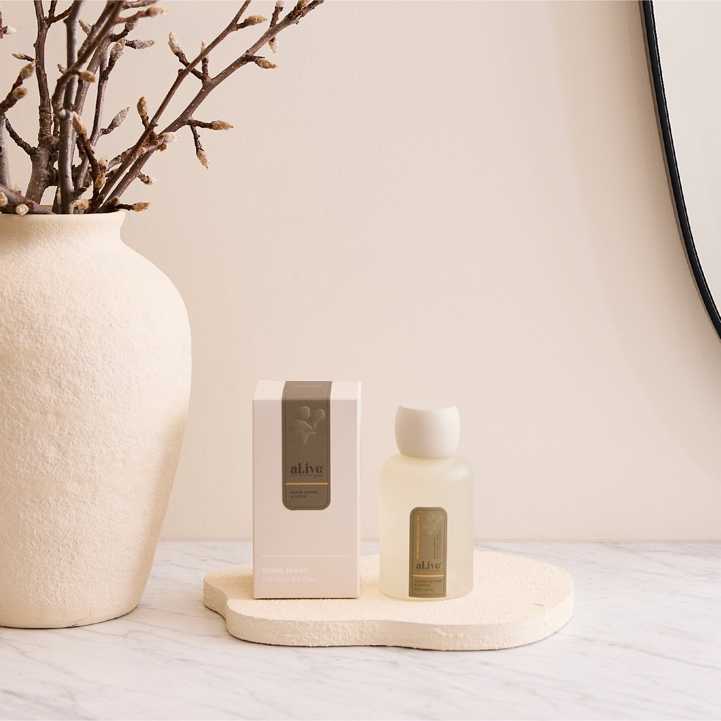 al.ive room spray - mango & lychee